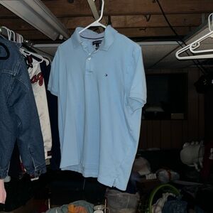 Nice Tommy Hilfiger collared shirt.